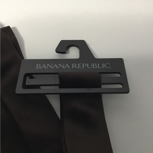 Banana Republic Factory Men’s Brown 100% Silk Necktie NWT - Picture 2 of 5